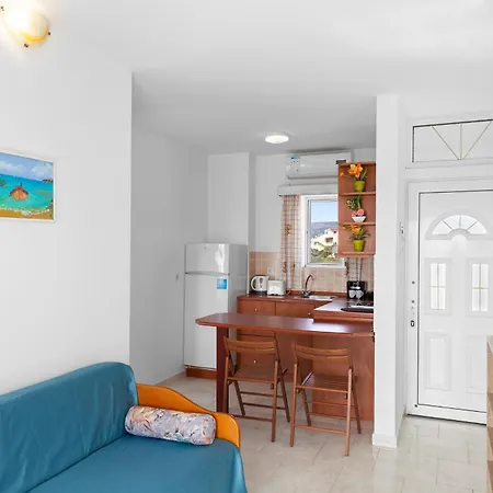 Tommy's Aparthotel