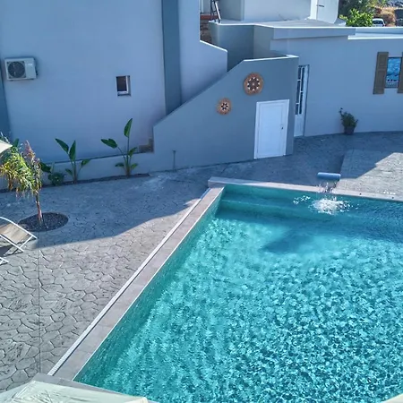 Tommy's Hotel de apartamente Haraki